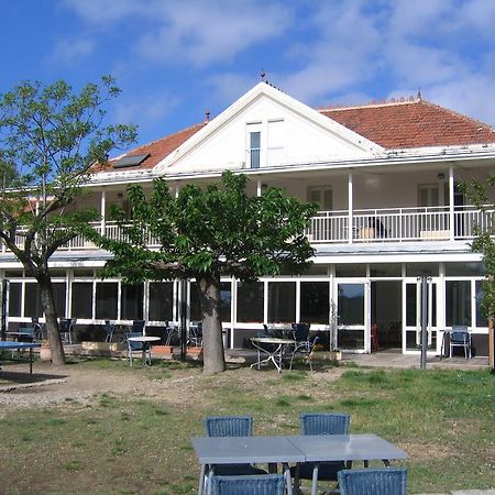 Ymca Villeneuve Les Avignon酒店 外观 照片