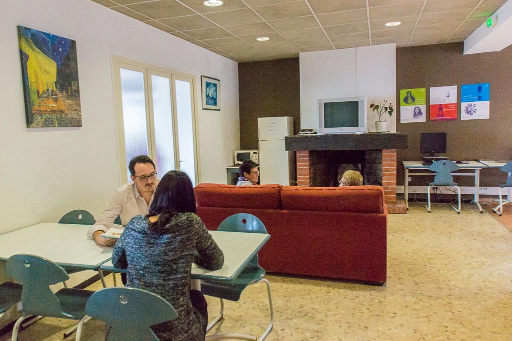 Ymca Villeneuve Les Avignon酒店 外观 照片