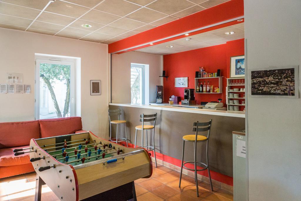 Ymca Villeneuve Les Avignon酒店 外观 照片