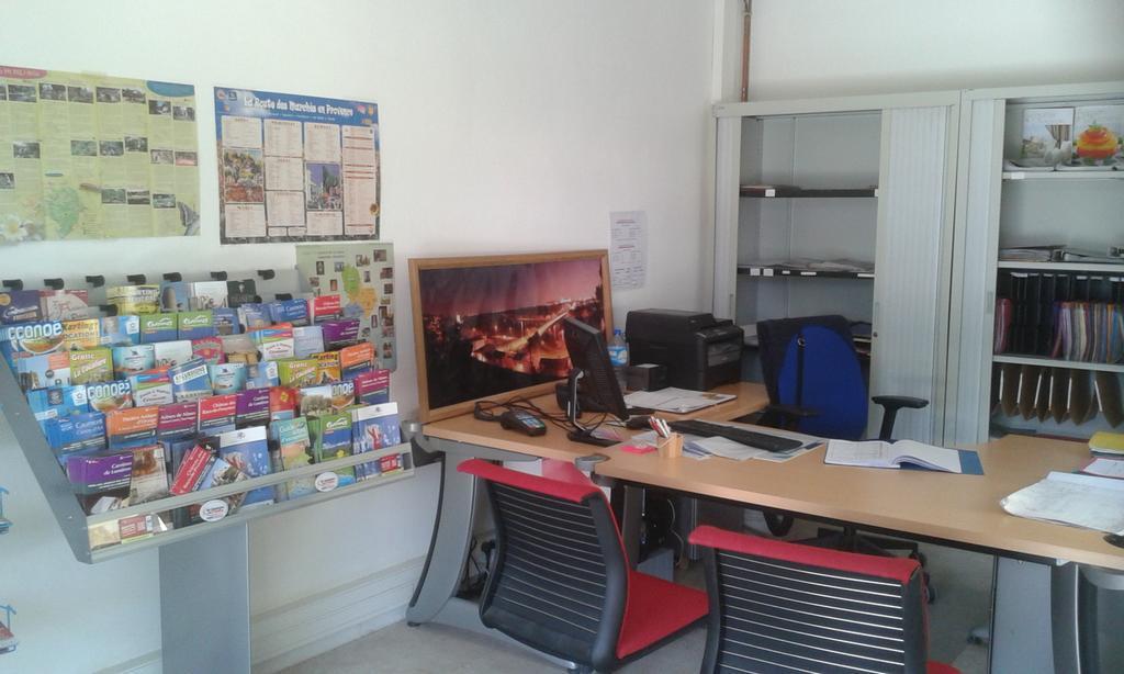 Ymca Villeneuve Les Avignon酒店 外观 照片